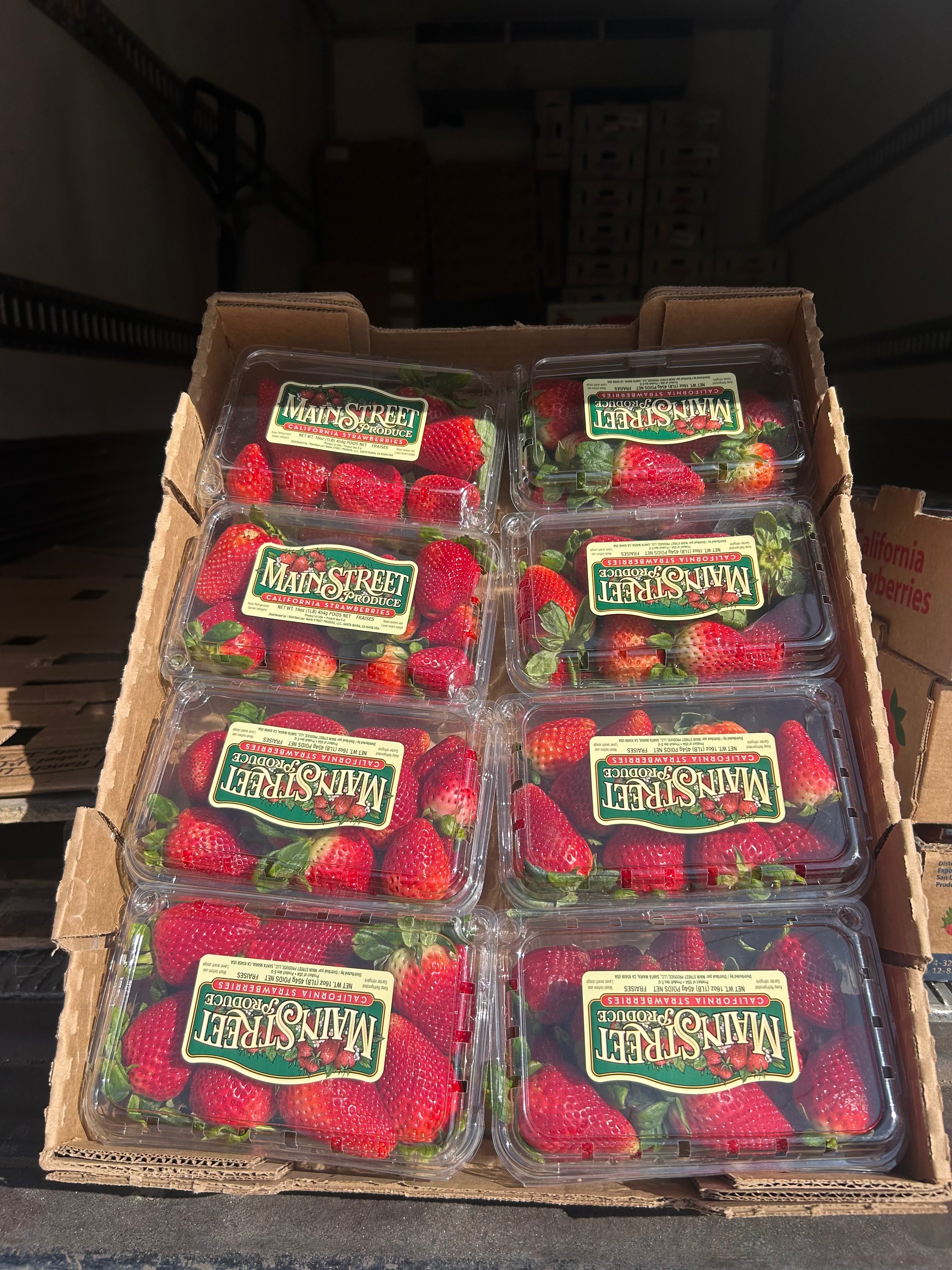 FARM FRESH STRAWBERRIES🍓